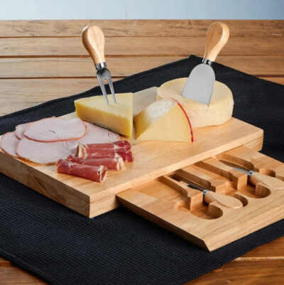 TABLA DE QUESOS GOURMET CUADRADA La tabla de quesos gourmet cuadrada sin duda es de los articulos mas elegantes para tus cenas especiales regala impacta a tus comensales