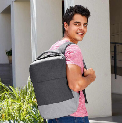 MOCHILA TROLLEY IPORA LA MOCHILA TROLLEY IPORA sin duda es la mejor para llevar a tus viajes ahi guarda todas tus cosas personales en tu vuelo de avion