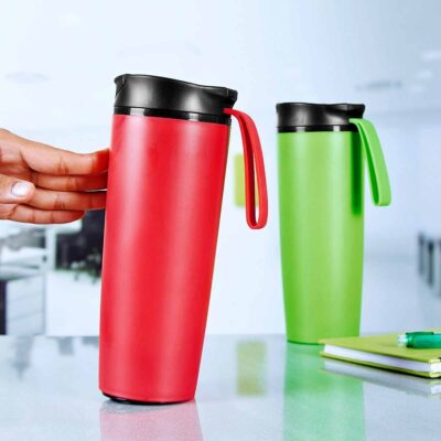 TERMO VITALI ANTIDERRAMES Termo Vitali Antiderrames sin duda el mejor para no tirar tu rico cafecito con el chupo de succion evita el desastre