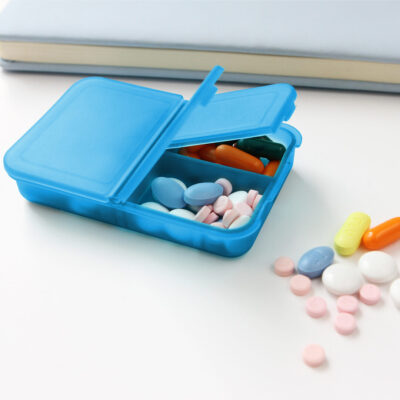 PASTILLERO 3 COMPARTIMENTOS Pastillero 3 compartimentos sin duda de muy buen tamaño para que lleves todas las pildoras que necesites