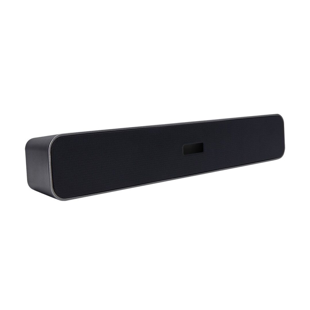 Bocina bluetooth con batería recargable. Tiempo de reproducción de 4 hrs aproximadamente. Controles integrados de volumen y reproducción de audio. Cuenta con puerto para tarjeta TF y modo radio FM. Incluye cable cargador USB.