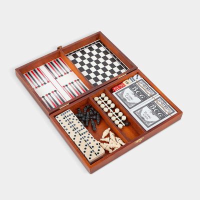 set de juego personalizado con logo de empresa