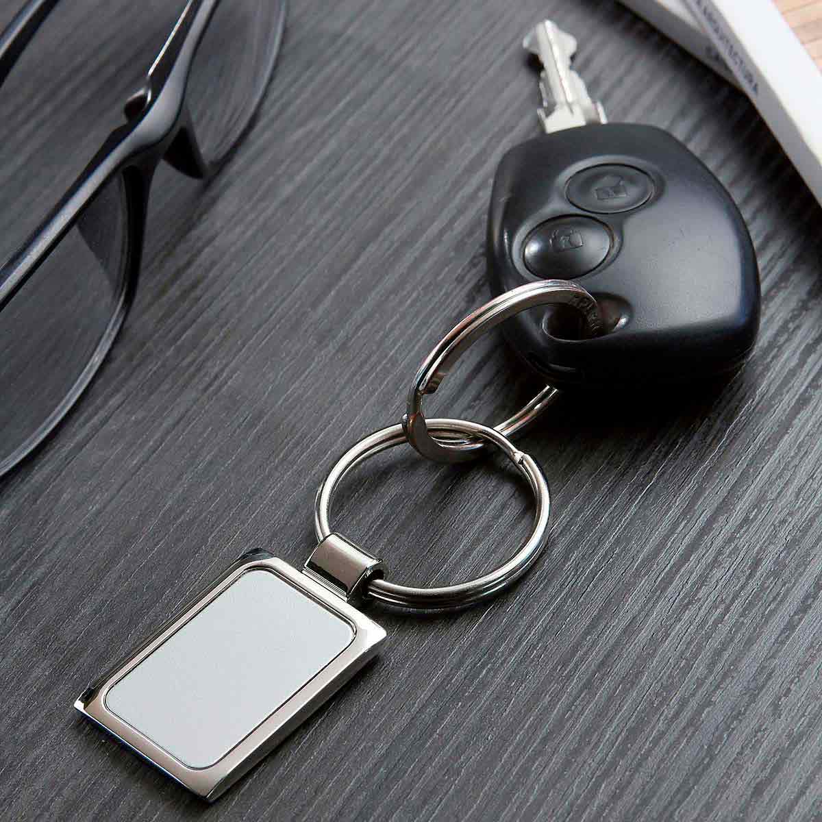 llavero square personalizada con logo de empresa